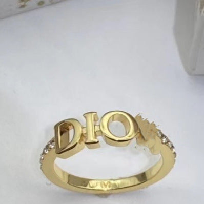 Anillo lujo